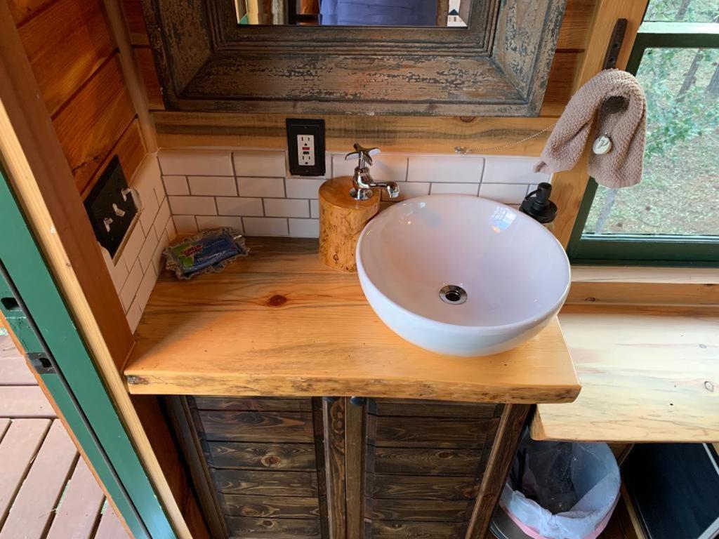 Treehouse Ranch Hotel Goldendale Bagian luar foto