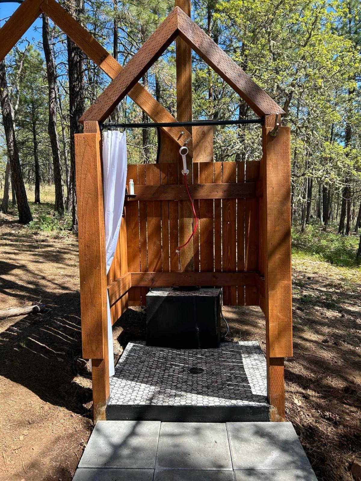Treehouse Ranch Hotel Goldendale Bagian luar foto